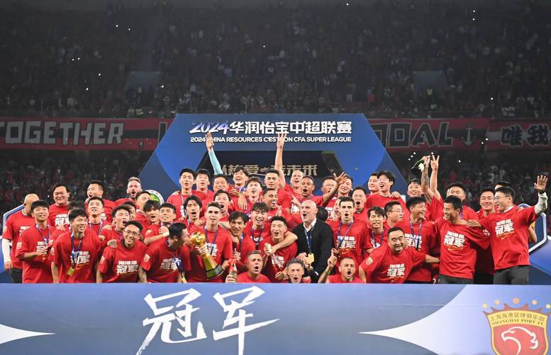 冠军热门球队备战关键比赛，全力冲击胜利