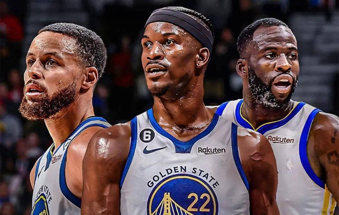 库里三巨头联手，威金斯得分突破，关键时刻神级表现冲击季后赛！的简单介绍